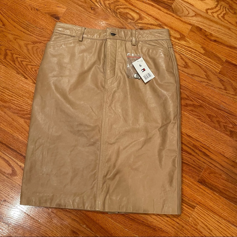 Tommy Hilfiger Real Leather Women’s Knee Length Pencil Skirt